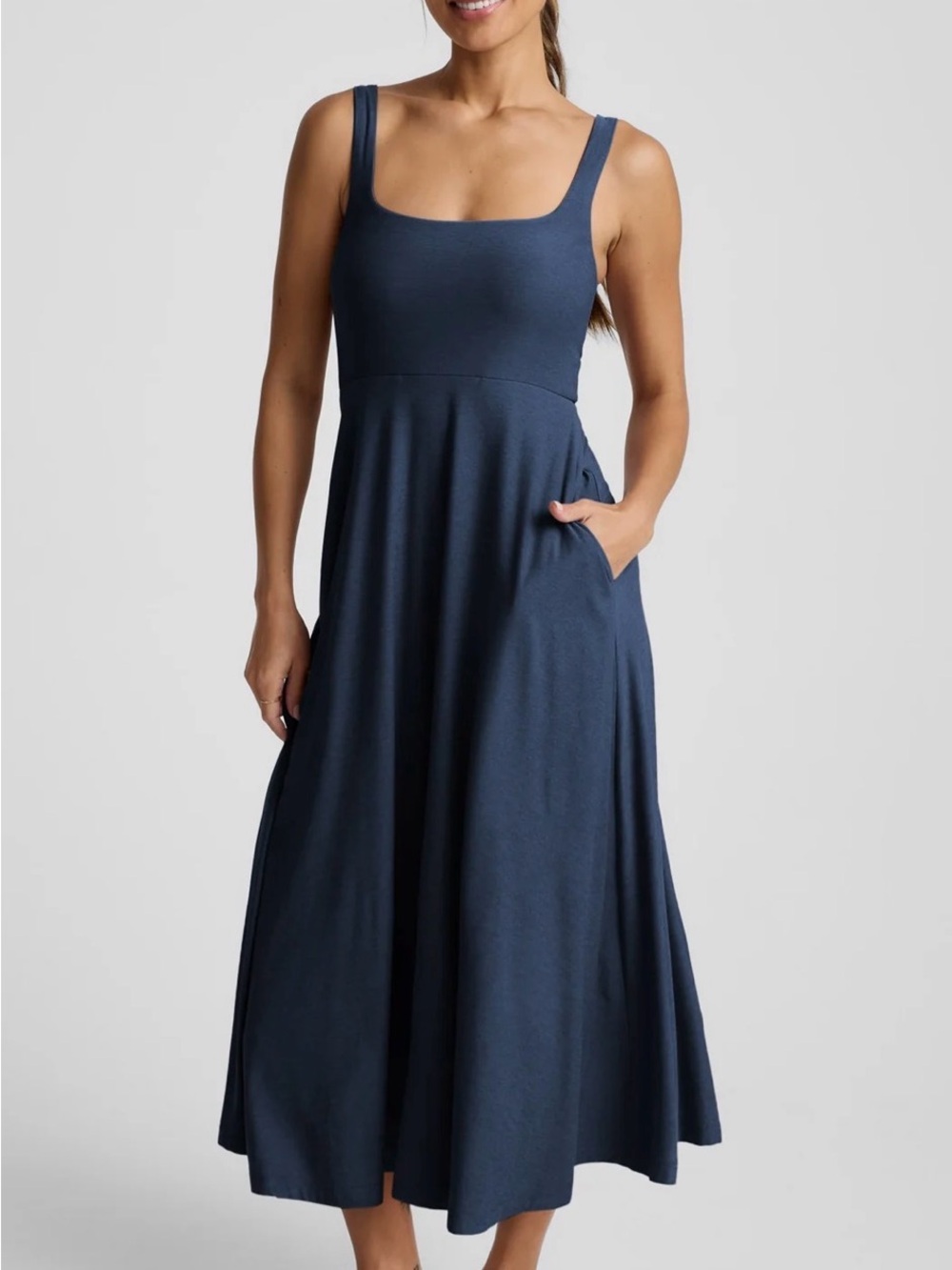 Beyond Yoga-Featherweight At the Ready Square Neck MIDI